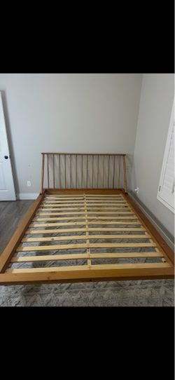 Queen size bed