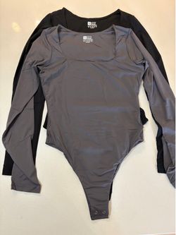 Long sleeve body suit square neck line small