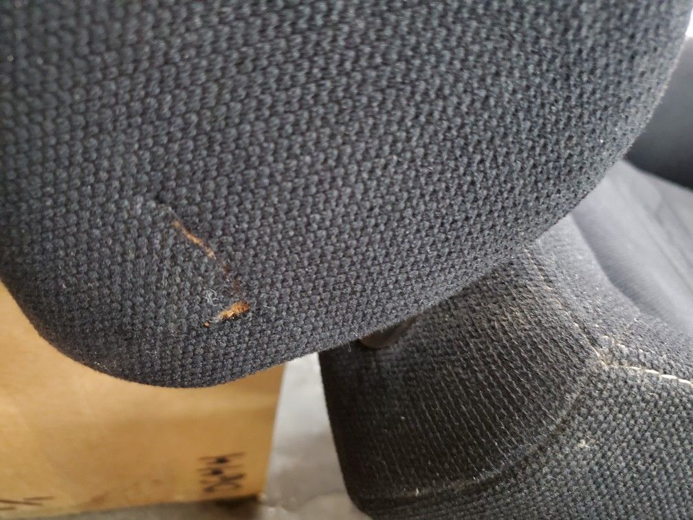 2 Recaro Cloth Bucket Seats - Universally Mountable