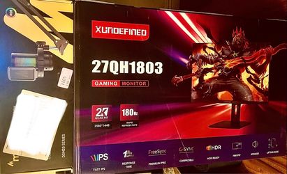 NEW PC Gaming Monitor AND Microphone