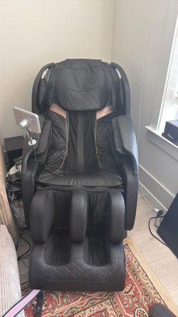 Ultra max massage zero gravity chair w/ bluetooth speakers