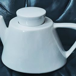 Ikea Varme 6 Cup White Porcelain Art Deco MCM Moderne Teapot Stoneware 