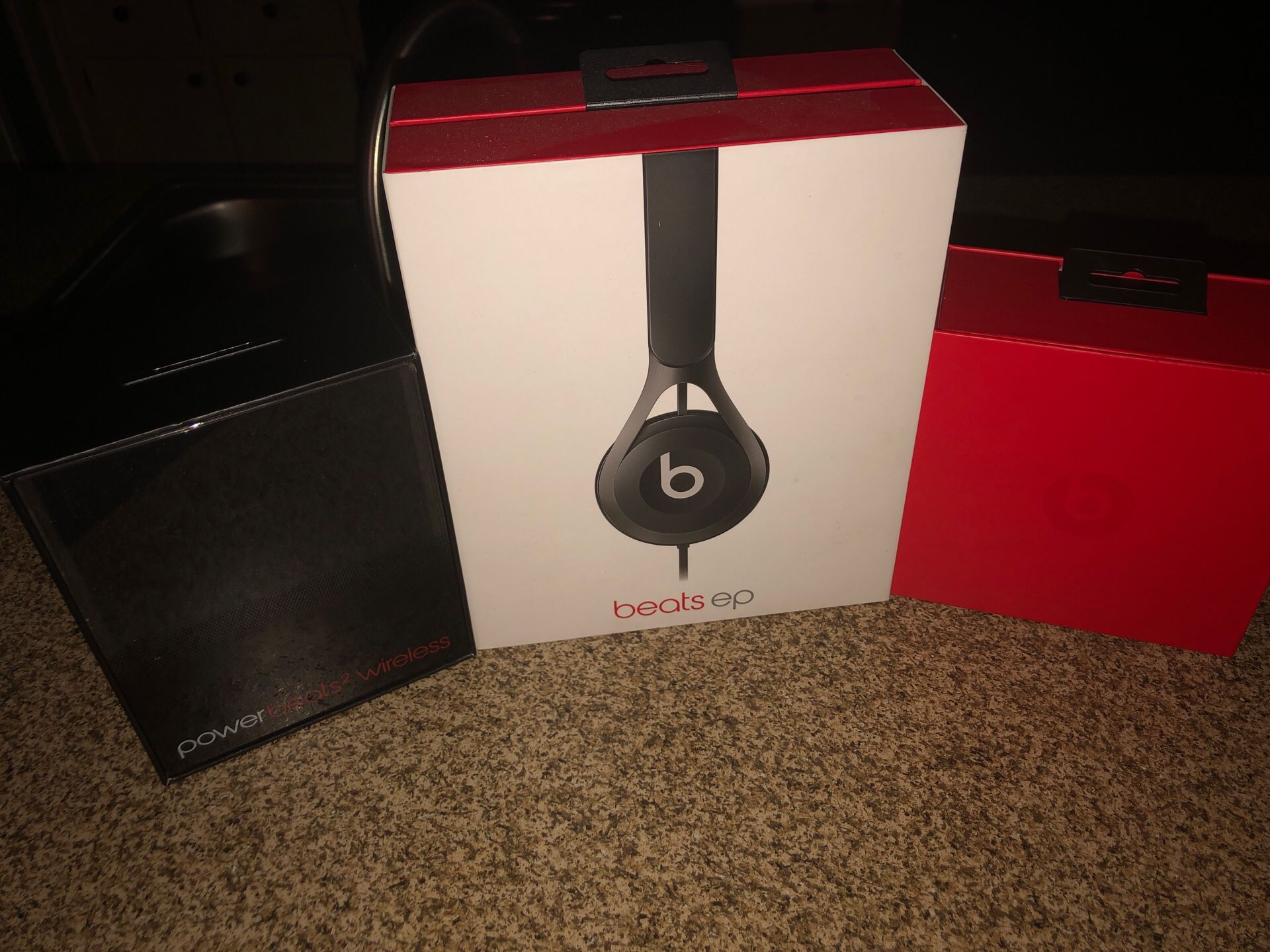 Beats headphones boxes