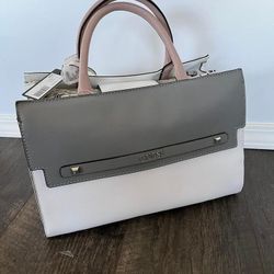 GUESS HAND BAG