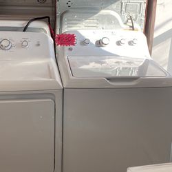 GE Washer And Dryer Set