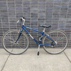 Trek 28" 21-Speed Hybrid Gravel/Commuter/Road Bike - Light 12" Frame - Easy Grip Shift - TUNED - Specialized Stand (MSRP $420)
