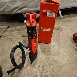 MILWAUKEE ADJUSTABLE BASE POWER VARIABLE SPEED WITH FEEDBACK
