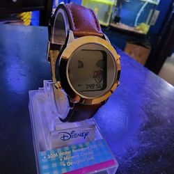 MU0342 Vintage Disney Winnie The Pooh Musical Watch 