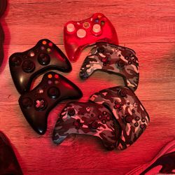 Wireless Xbox Controllers 6 For 100$ 2 For 40$ Or 25$ Each 
