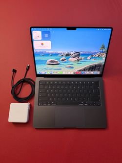 Apple MacBook Pro 14-inch M5 Pro 24GB RAM 1TB SSD