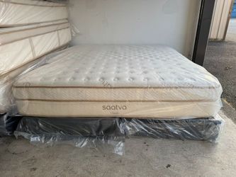LIKE NEW! King Saatva Classic Firm Mattress - Delivery Available 