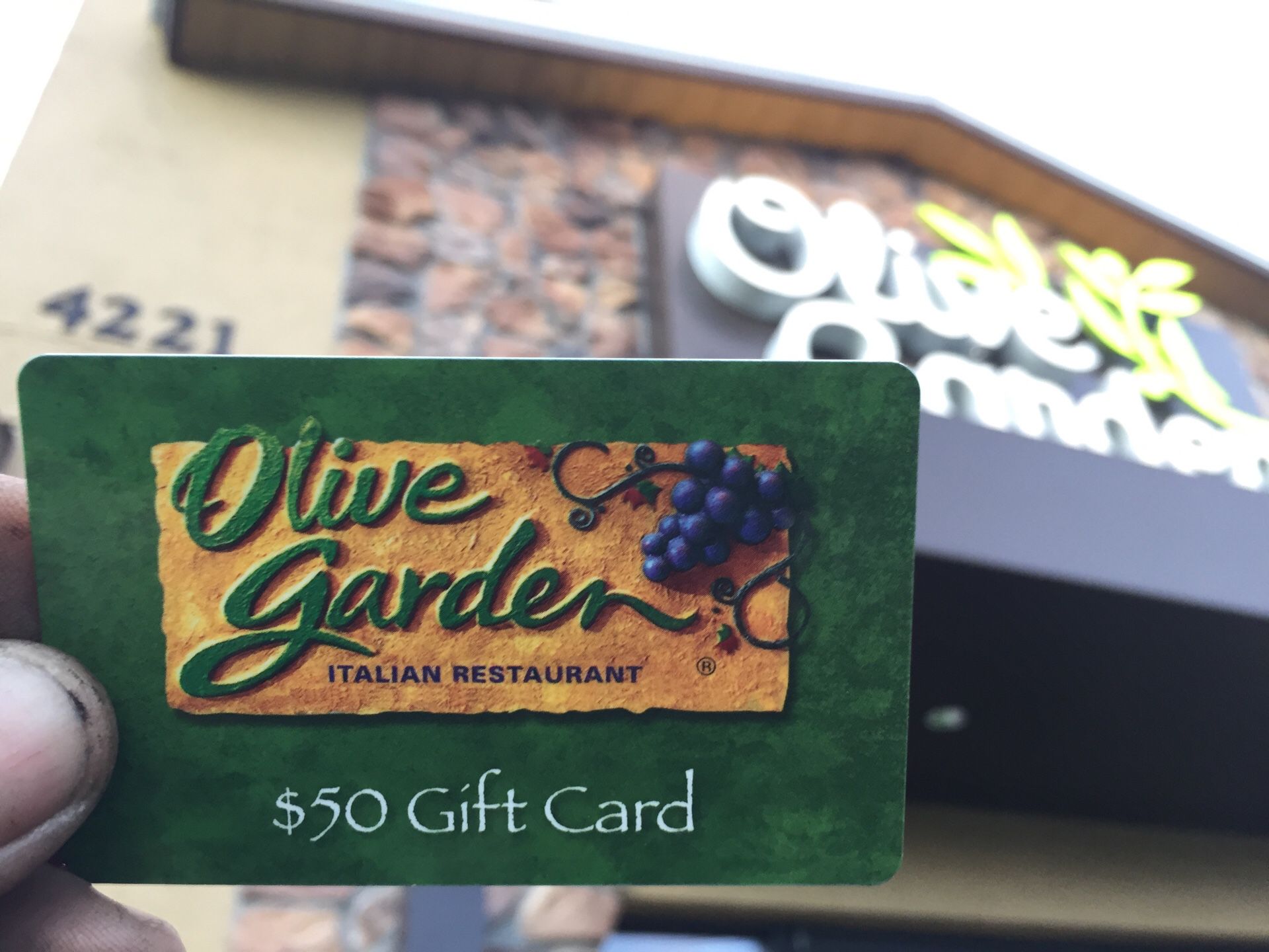50$ card to Olive Garden