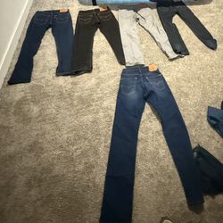5 Pairs Of Levi 501s