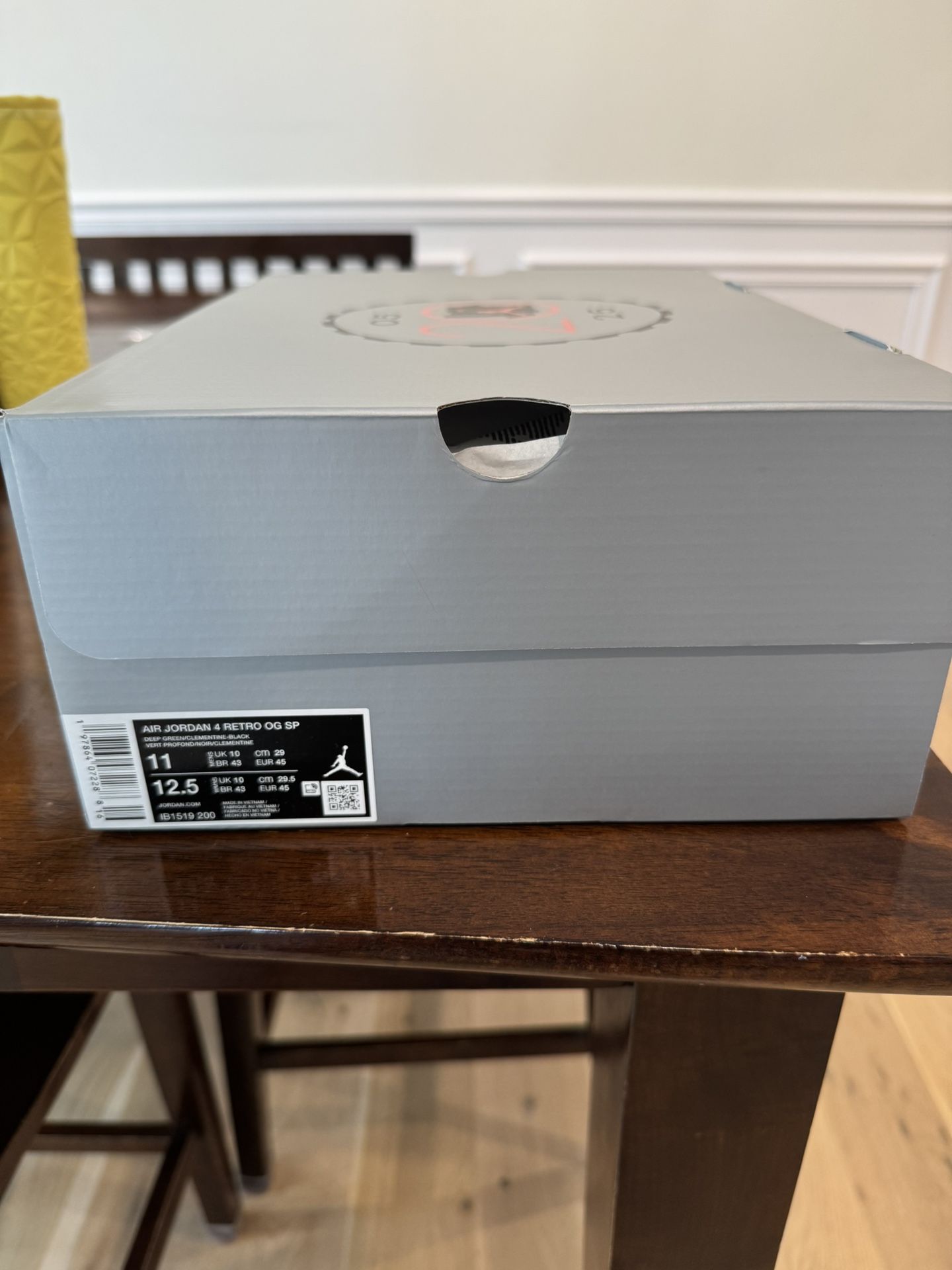 Undefeated Jordan 4 Size 11