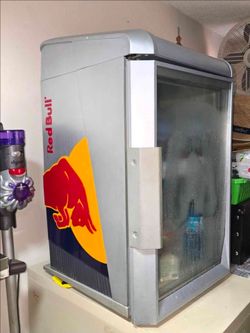 Red Bull Glass Door Countertop Merchandising Refrigerator RB-GDCT- MEDIUM-SIZE VERY COLD 🥶 PRICE NOT NEGOTIABLE ( FIRM)