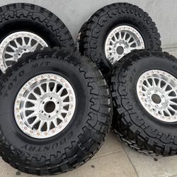 Kmc 445 Impact Beadlock 17x9 6x139.7 +0 Offset With Toyo M/T 35x12.50R17 Tires 🔥🔥🔥