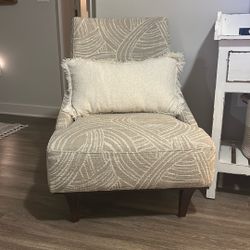Accent Chair 