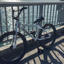 24 throne Inch ( trades )