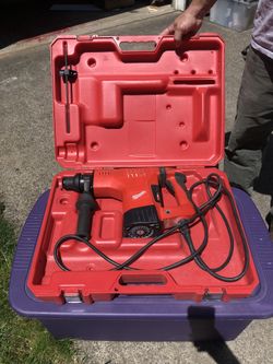 Miwaukie Corded Hammer Drill With Bits