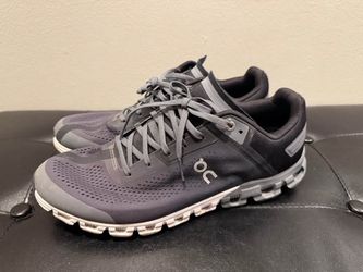 Men’s Oncloud Running Shoes Sz 10.5