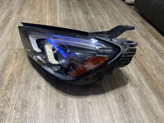 Mercedes Benz headlight Lf GLE (contact info removed). 2022
