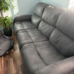 Electric Reclining Couch 