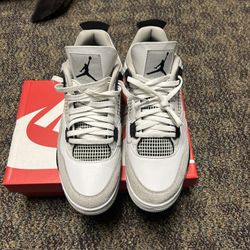 Jordan White Military 4 