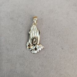 10 K Y Gold Solid Praying Hands Charm  Brand New