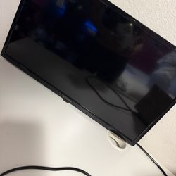 Gaming Monitor - Insignia 24” LED HD TV 