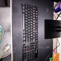 LG 25’ 100 Hz monitor black and Hyper X full keyboard with red switches (PICK UP ONLY) (Cash Only)