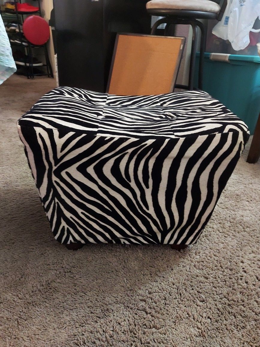 Ottoman/Seat