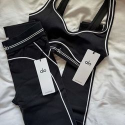 Black Alo Yoga Set Size Medium In Women’s.