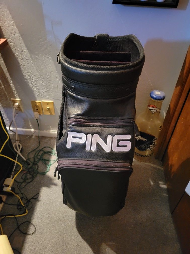 Ping Tour Staff Bag for Sale in Phoenix, AZ OfferUp