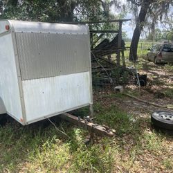 Close in Trailer 
