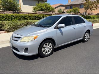 2011 Toyota Corolla LE !! Needs Work !!