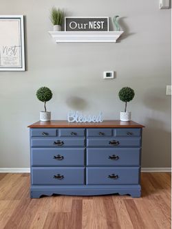 ✨🤎🩶Beautiful solid dresser🩶🤎✨