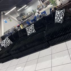 Huge Double Chaise Sectional With XL Ottoman ‼️ Only $2,799‼️