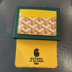 Luxury Card Holder Wallet – New With Box