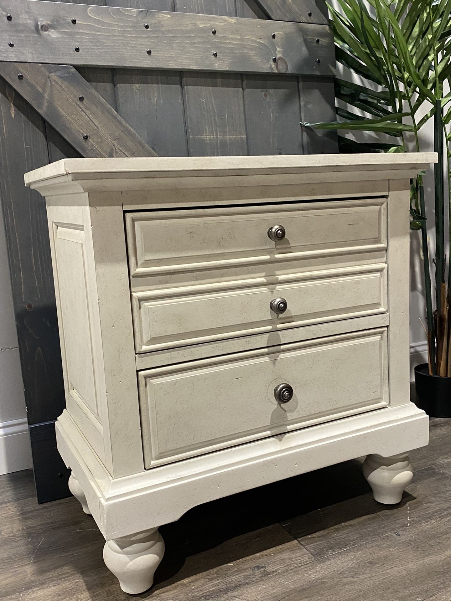 {ONE} Philomena 2 - Drawer Nightstand in Antique White. Minor wear. 29” x 28” x 17”. Solid + manufactured wood. MSRP $357. our price $195 + sales tax