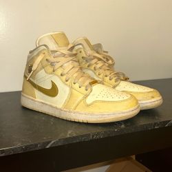 Air Jordan 1 Mid