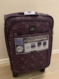 New! 20” Expandable Carry-on 4 Wheel Spinner Luggage!
