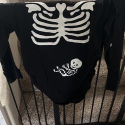 Motherhood Maternity Skelton Outfit
