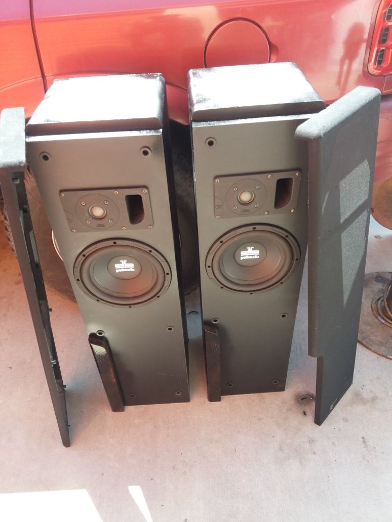 Polk AudioTower Speakers