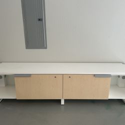 Media Console 