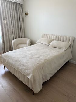 Elegant Cream Velvet Full-Size Bed Frame with Gold Legs