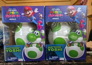 The Super mario galaxy movie hatchin yoshi toy