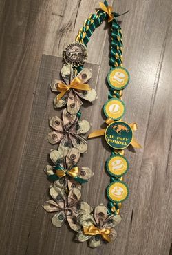 Decorated Grad Leis!!
