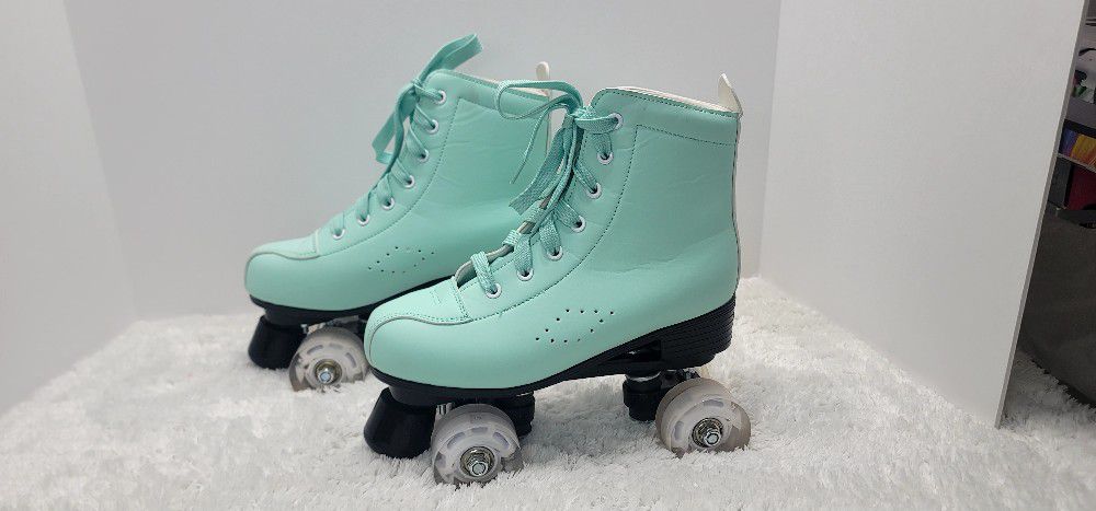 NEW Xudor Blue Skates Size 8 Women Light Up Wheels 