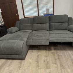 3 Piece reclining Couch. 