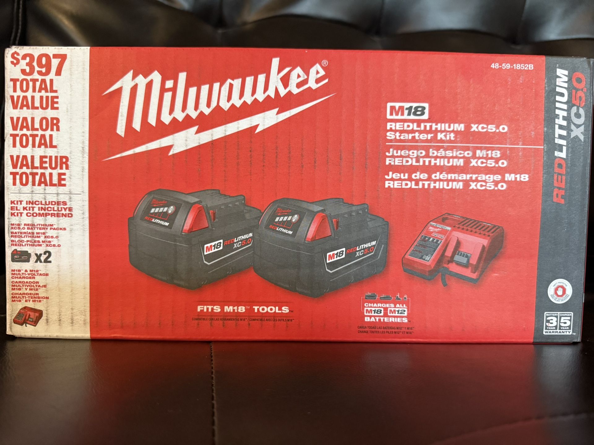 Milwaukee M12 and M18 12-volt/18-volt Lithium Multi Battery Charger 5.0Ah Batteries 